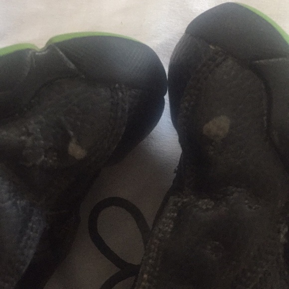 Kids Jordan’s - Picture 4 of 4